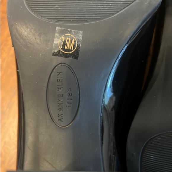 Women's New Anne Klein iflex  Shiny Black Heeled size 7.5 Loafer - Picture 10 of 16